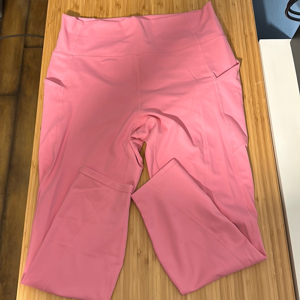 EUC Fabletics PureLuxe Pink 7/8 Leggings